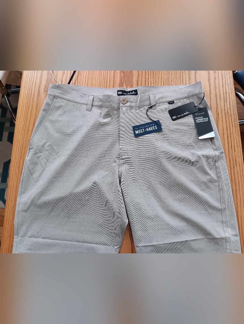 Travis Mathew Light Gray Men's Flat Front Shorts 40 Waist New With Tags